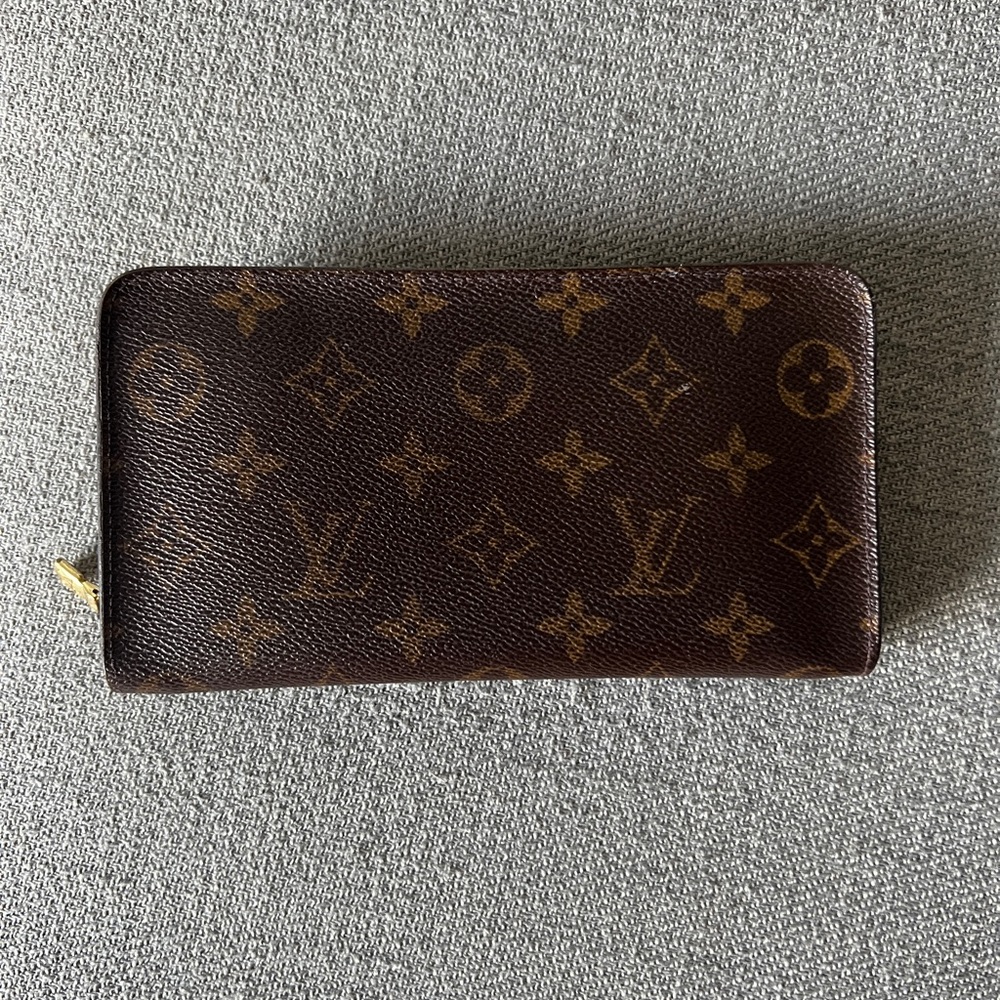 Authentic Louis Vuitton wallet